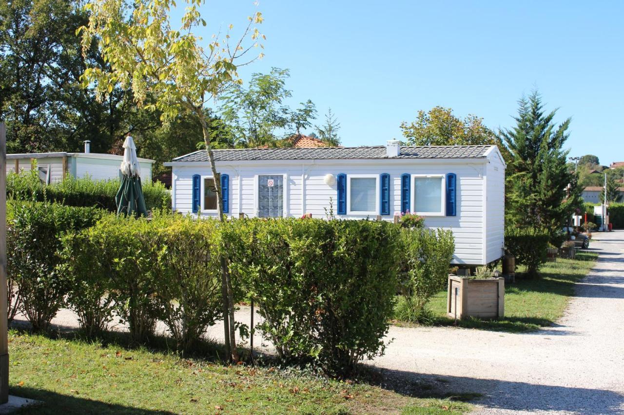 Camping Du Pontis Verteillac Dış mekan fotoğraf