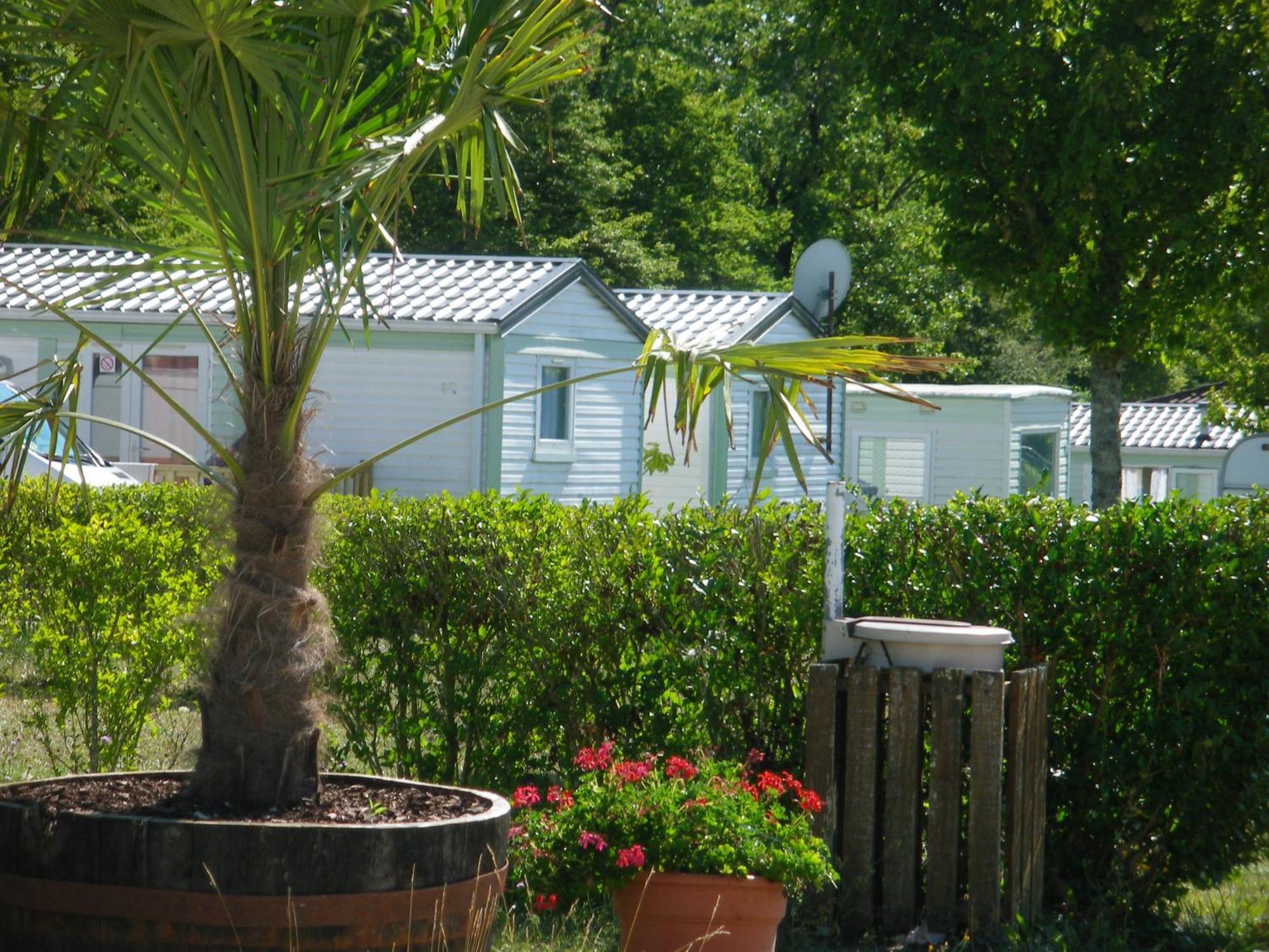 Camping Du Pontis Verteillac Dış mekan fotoğraf