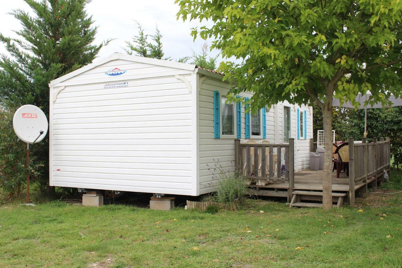 Camping Du Pontis Verteillac Dış mekan fotoğraf